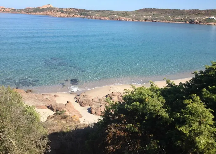 Stazzo Isola Rossa Di Gallura Hébergement de vacances Trinità dʼAgultu