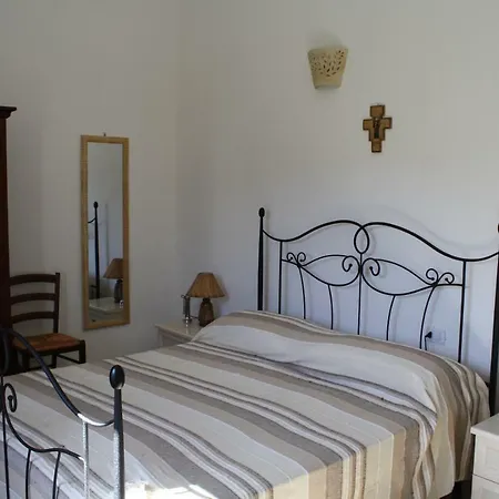 Stazzo Isola Rossa Di Gallura * Trinita d'Agultu e Vignola